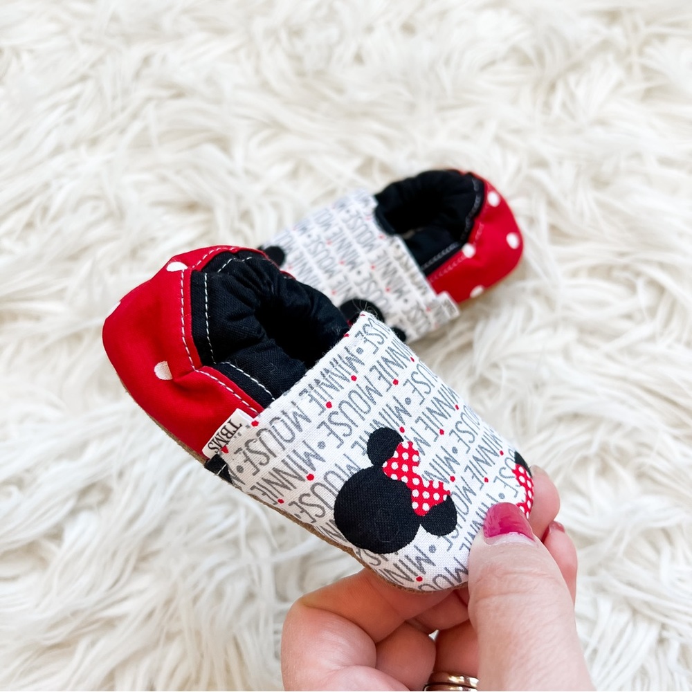 TBMS Boutique | Soft Sole Minnie Mouse Baby Shoes - Picture 5 of 5